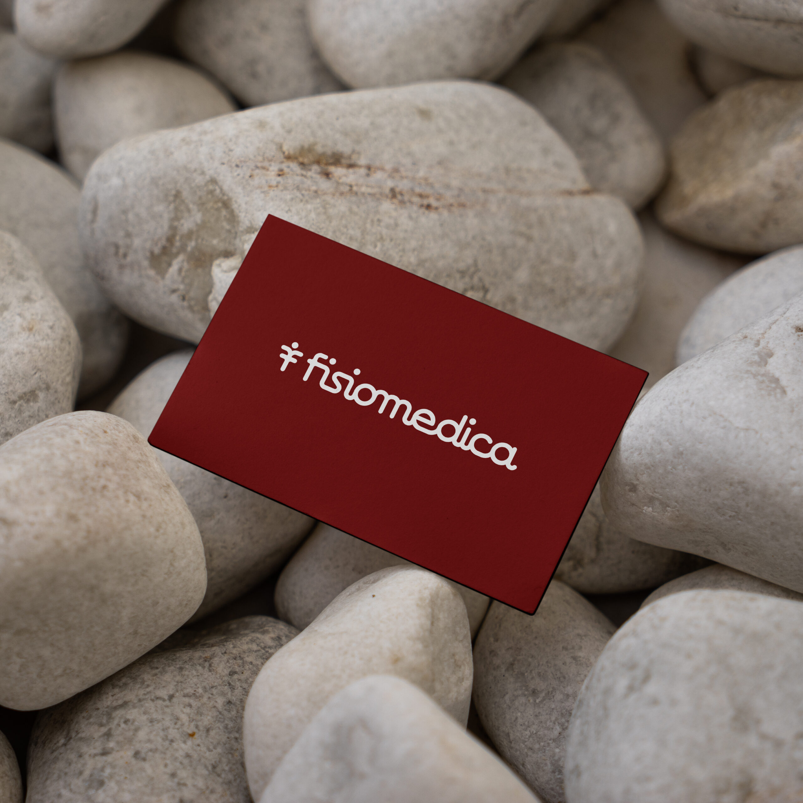 Fisiomedica - applicazione della nuova identità su business card