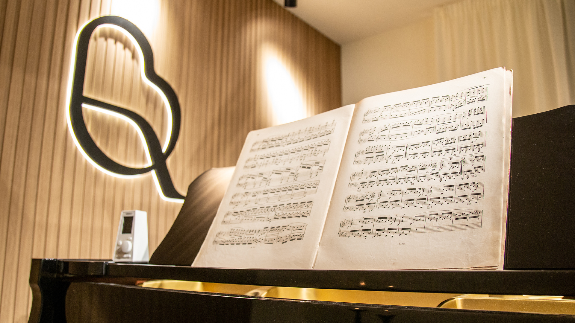 Anteprima del corporate video di Li Ming Music Studio